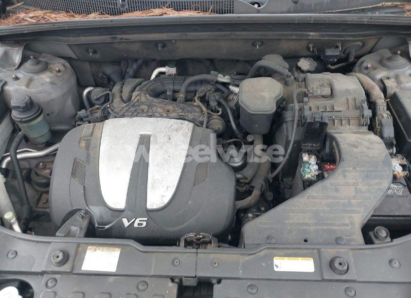 Photo 10 of 2011 Kia Sorento LX V6 (VIN 5XYKT4A20BG066746)