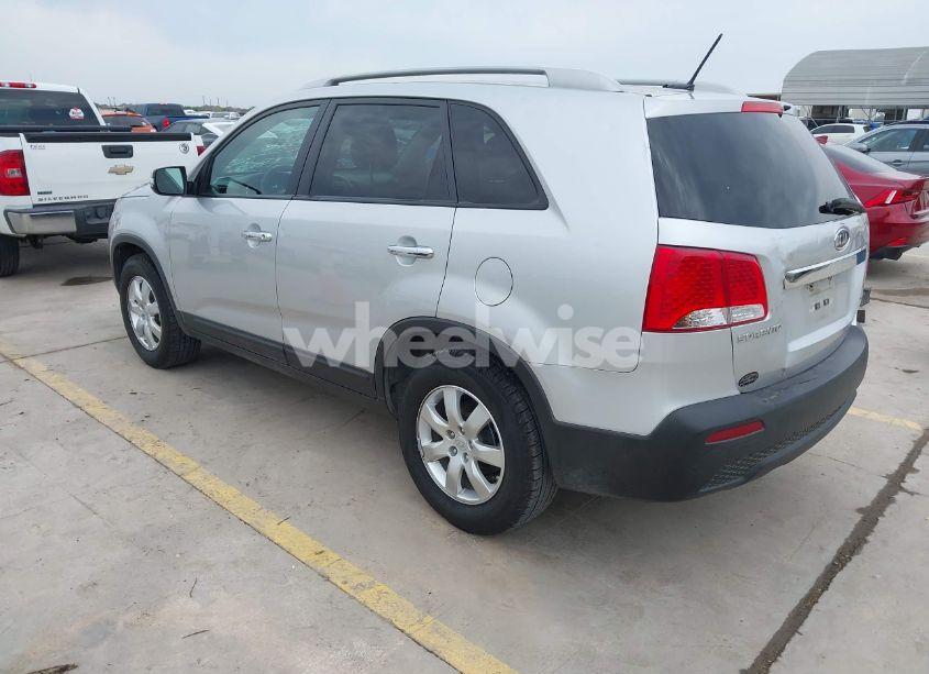 Photo 3 of 2011 Kia Sorento LX V6 (VIN 5XYKT4A20BG164594)