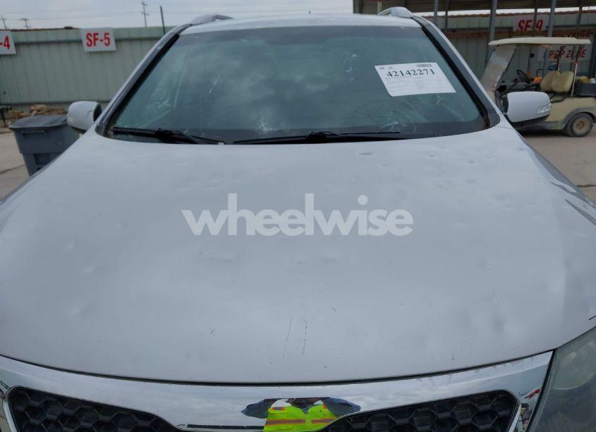 Photo 6 of 2011 Kia Sorento LX V6 (VIN 5XYKT4A20BG164594)