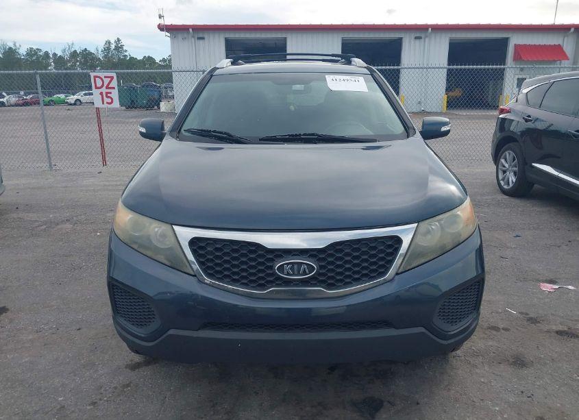 Photo 6 of 2011 Kia Sorento LX V6 (VIN 5XYKT4A20BG164885)
