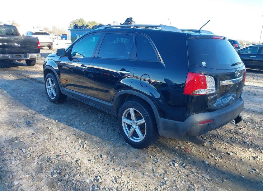 Photo 3 of 2011 Kia Sorento LX V6 (VIN 5XYKT4A21BG063094)