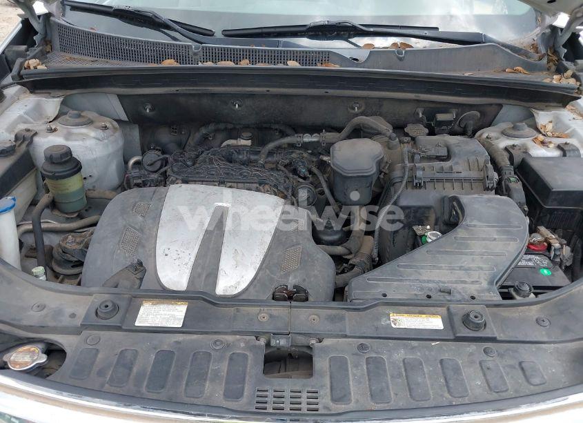 Photo 10 of 2011 Kia Sorento LX V6 (VIN 5XYKT4A21BG075391)