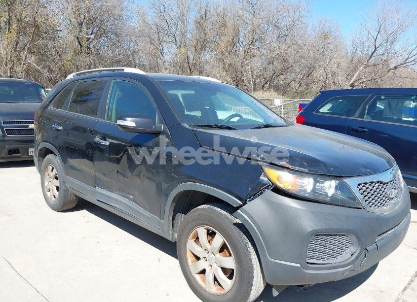 Photo 6 of 2011 Kia Sorento LX V6 (VIN 5XYKT4A21BG122936)