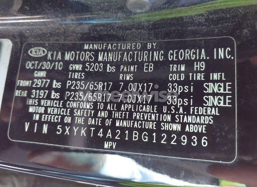 Photo 9 of 2011 Kia Sorento LX V6 (VIN 5XYKT4A21BG122936)