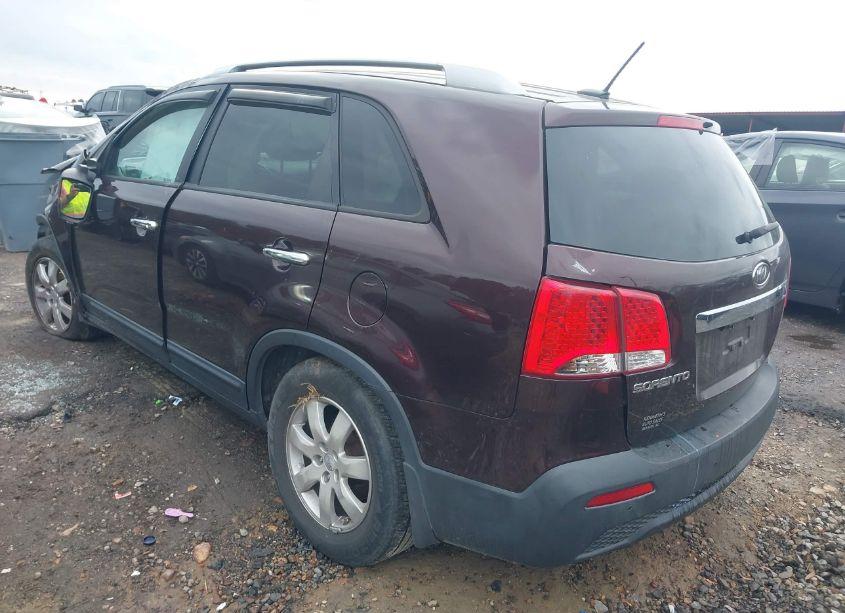 Photo 3 of 2012 Kia Sorento LX V6 (VIN 5XYKT4A21CG201492)