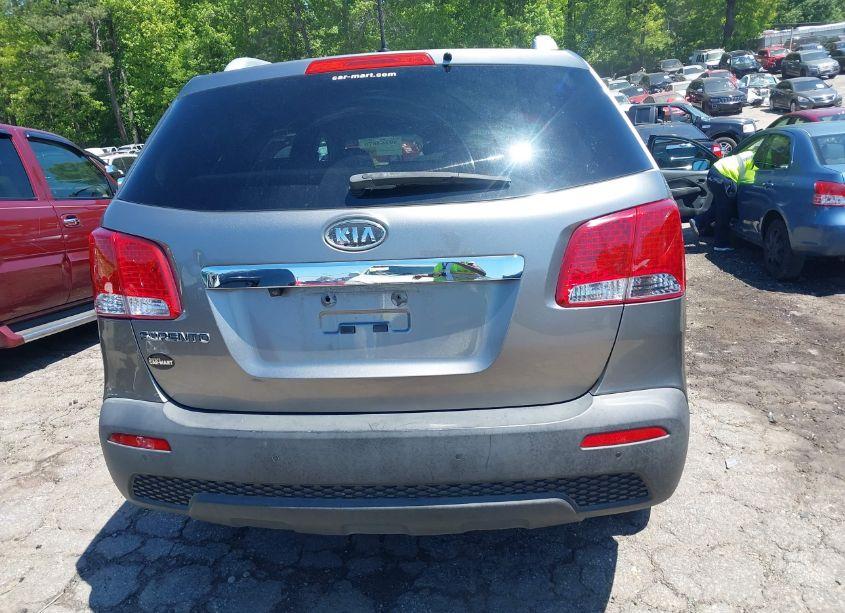 Photo 17 of 2013 Kia Sorento LX V6 (VIN 5XYKT4A21DG422981)