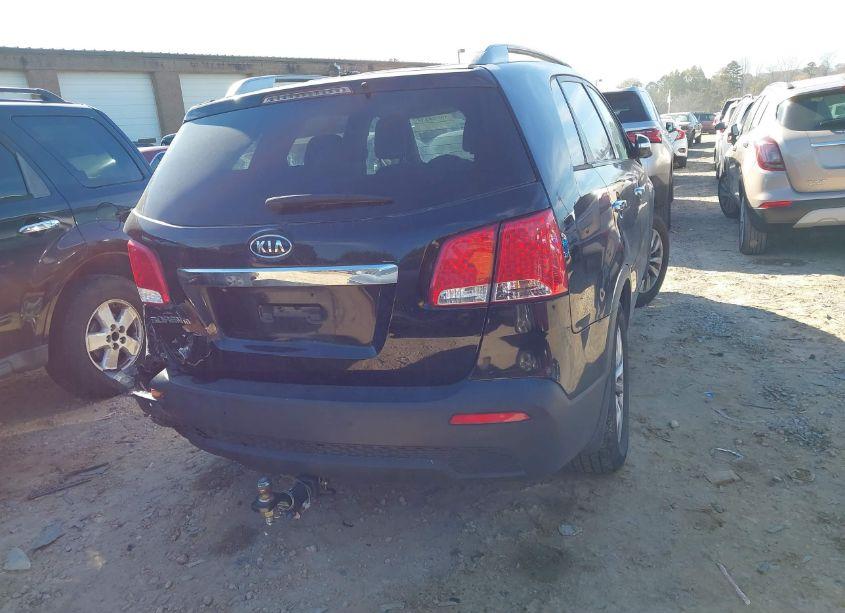 Photo 16 of 2011 Kia Sorento LX V6 (VIN 5XYKT4A22BG065551)