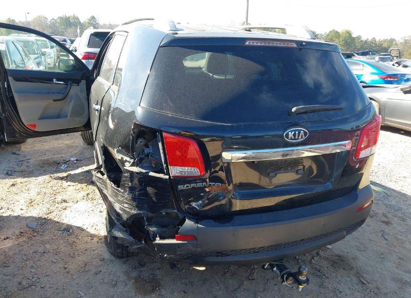 Photo 6 of 2011 Kia Sorento LX V6 (VIN 5XYKT4A22BG065551)