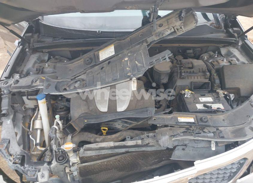 Photo 10 of 2011 Kia Sorento LX V6 (VIN 5XYKT4A22BG149224)