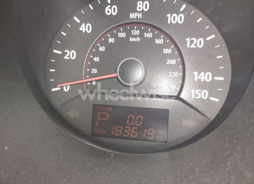 Photo 7 of 2011 Kia Sorento LX V6 (VIN 5XYKT4A22BG149224)