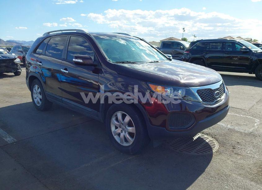 2012 Kia Sorento LX V6 (VIN 5XYKT4A22CG279442) main photo