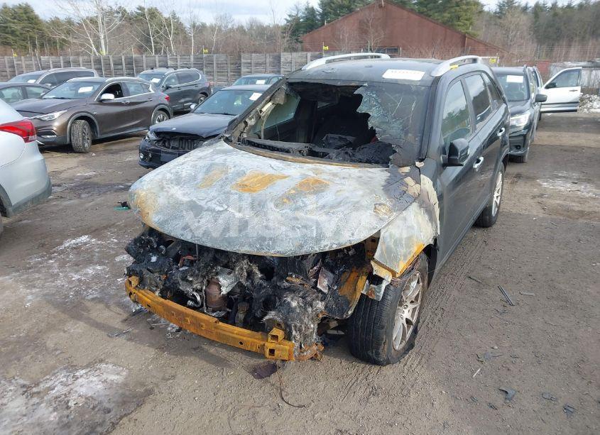 Photo 6 of 2011 Kia Sorento LX V6 (VIN 5XYKT4A23BG137437)