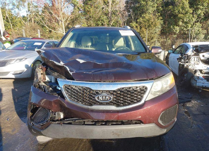 Photo 12 of 2011 Kia Sorento LX V6 (VIN 5XYKT4A23BG167117)