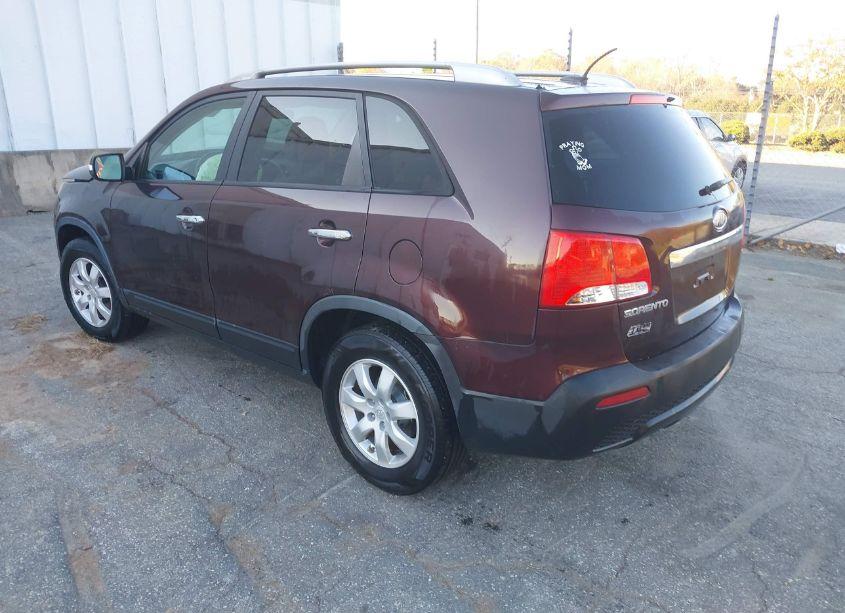 Photo 3 of 2011 Kia Sorento LX V6 (VIN 5XYKT4A23BG167117)