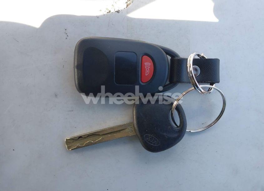 Photo 11 of 2012 Kia Sorento LX V6 (VIN 5XYKT4A23CG268160)