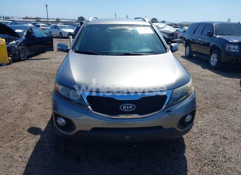 Photo 12 of 2012 Kia Sorento LX V6 (VIN 5XYKT4A23CG268160)