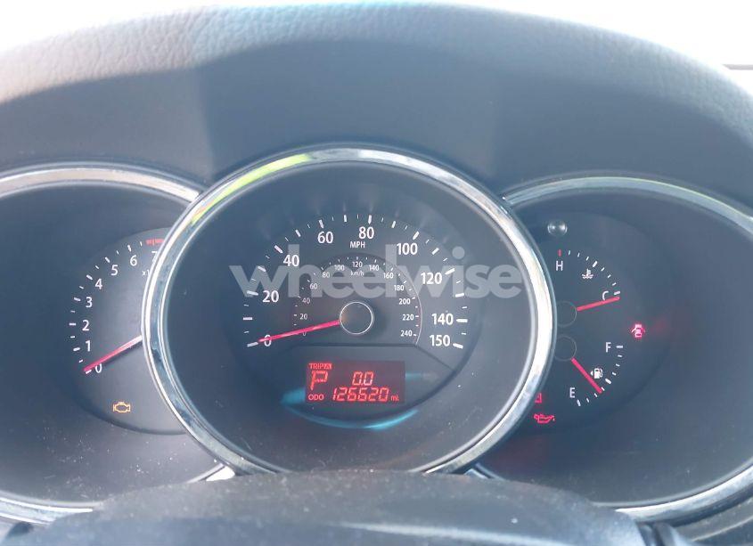 Photo 7 of 2012 Kia Sorento LX V6 (VIN 5XYKT4A23CG268160)