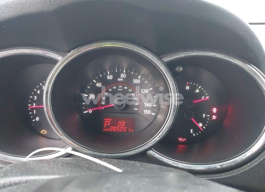 Photo 7 of 2011 Kia Sorento LX V6 (VIN 5XYKT4A24BG169975)