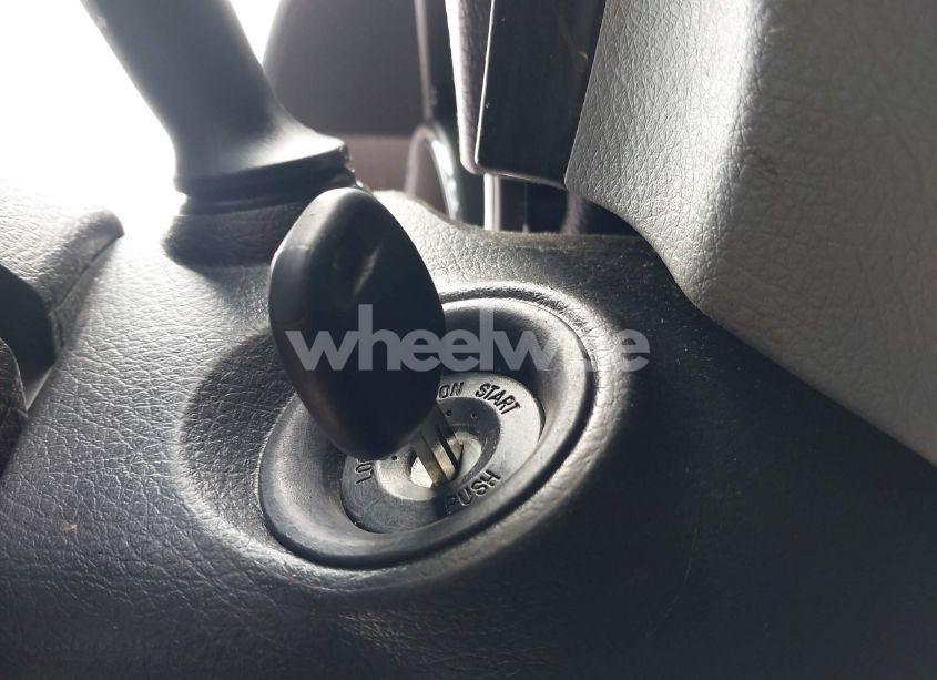 Photo 11 of 2013 Kia Sorento LX V6 (VIN 5XYKT4A24DG403907)