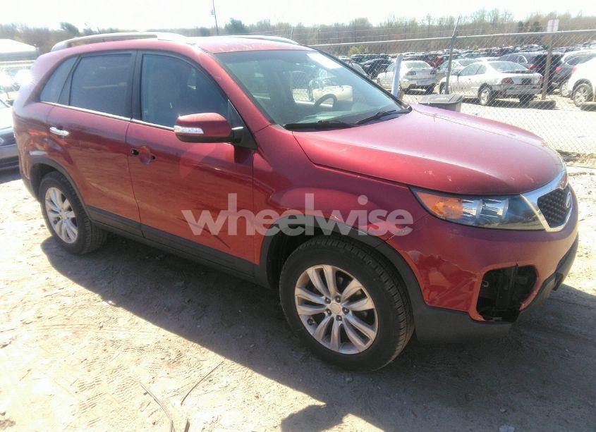 2011 Kia Sorento LX V6 (VIN 5XYKT4A25BG087124) main photo