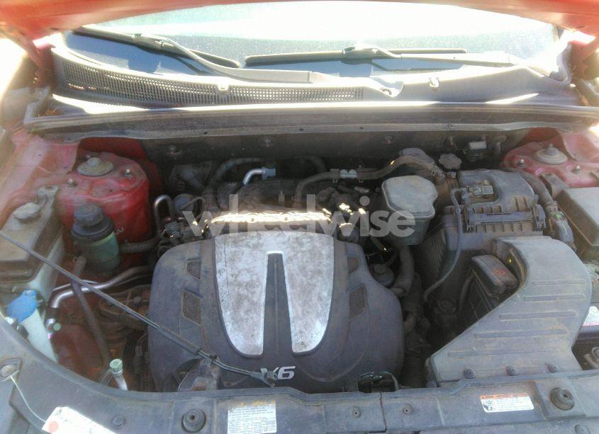 Photo 10 of 2011 Kia Sorento LX V6 (VIN 5XYKT4A25BG087124)