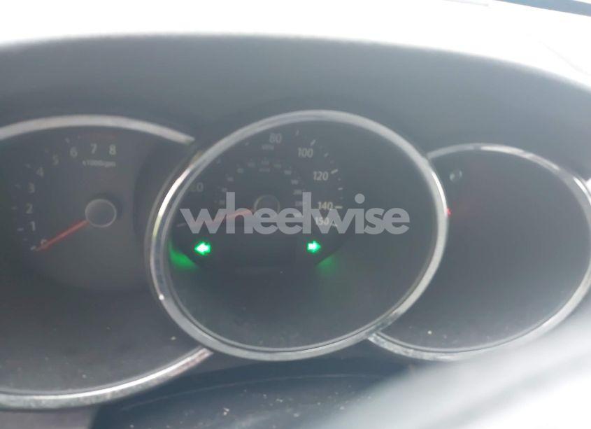 Photo 7 of 2011 Kia Sorento LX V6 (VIN 5XYKT4A25BG181875)