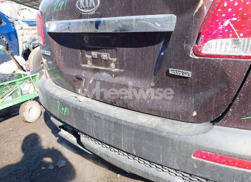 Photo 6 of 2012 Kia Sorento LX V6 (VIN 5XYKT4A25CG287342)