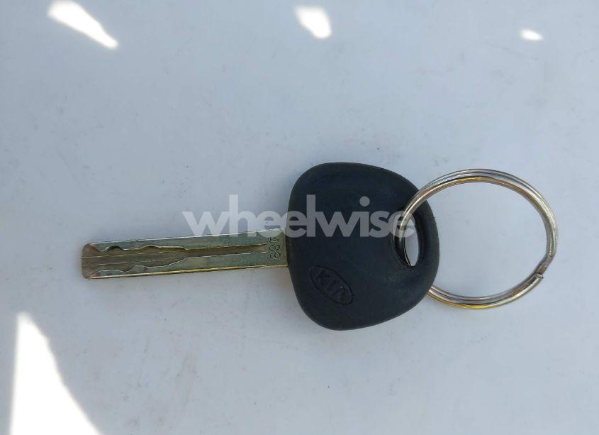 Photo 11 of 2013 Kia Sorento LX V6 (VIN 5XYKT4A25DG315061)