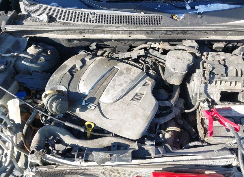 Photo 10 of 2011 Kia Sorento LX V6 (VIN 5XYKT4A26BG065164)