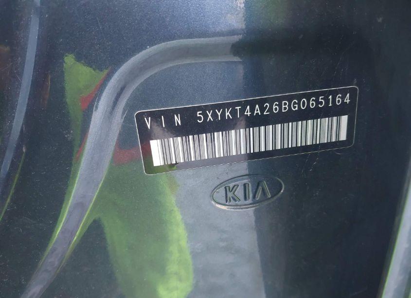 Photo 9 of 2011 Kia Sorento LX V6 (VIN 5XYKT4A26BG065164)