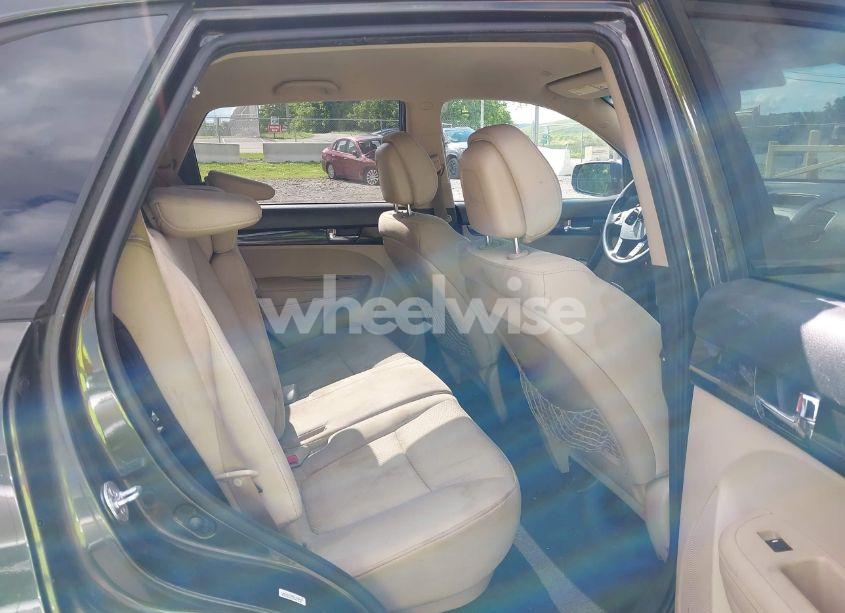 Photo 8 of 2011 Kia Sorento LX V6 (VIN 5XYKT4A26BG152191)