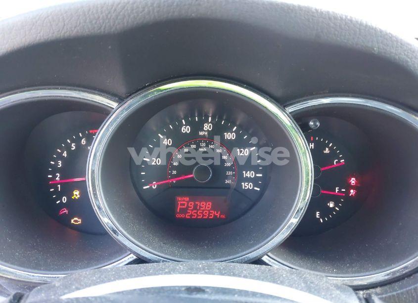 Photo 7 of 2011 Kia Sorento LX V6 (VIN 5XYKT4A26BG160419)