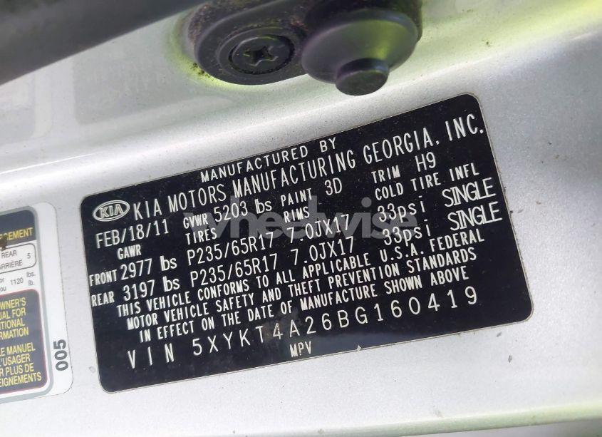 Photo 9 of 2011 Kia Sorento LX V6 (VIN 5XYKT4A26BG160419)