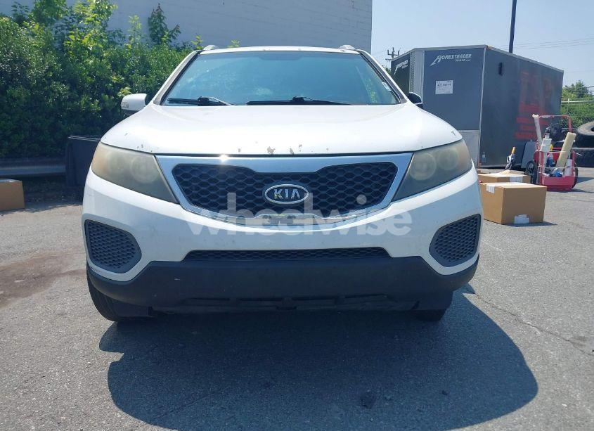 Photo 6 of 2011 Kia Sorento LX V6 (VIN 5XYKT4A27BG092809)