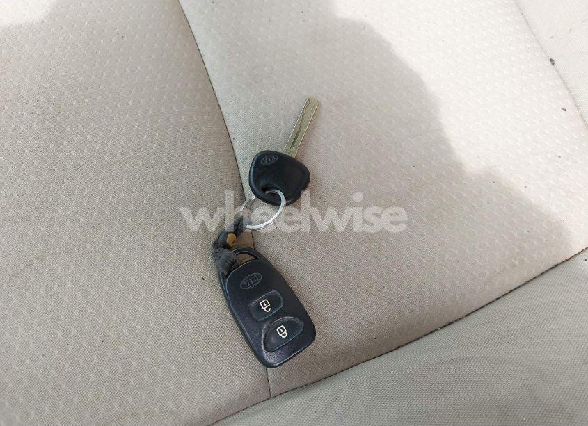 Photo 11 of 2013 Kia Sorento LX V6 (VIN 5XYKT4A27DG354847)