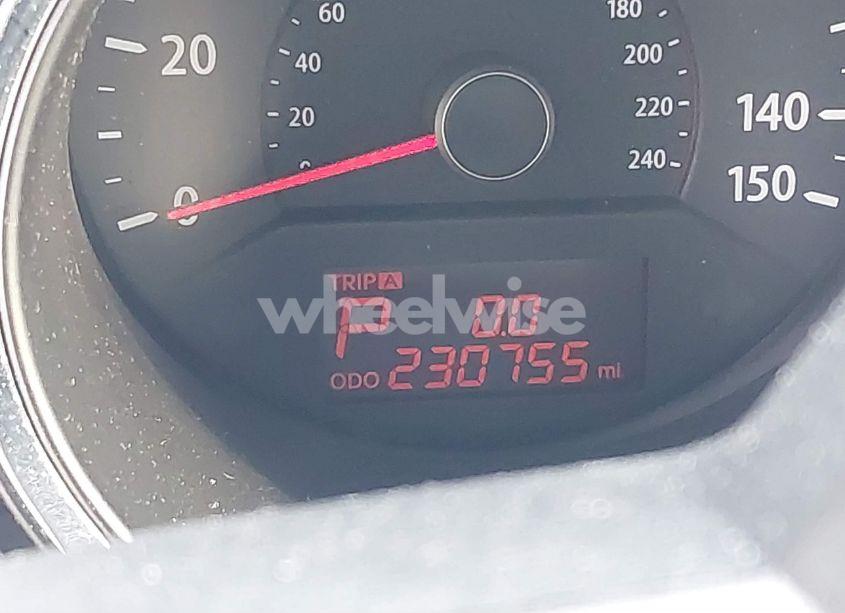 Photo 15 of 2011 Kia Sorento LX V6 (VIN 5XYKT4A28BG064887)