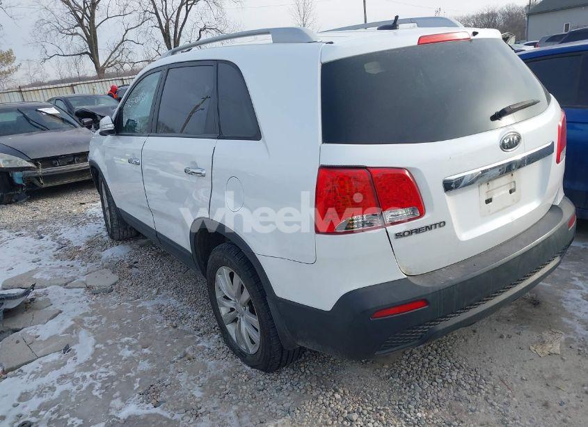 Photo 3 of 2011 Kia Sorento LX V6 (VIN 5XYKT4A28BG064887)