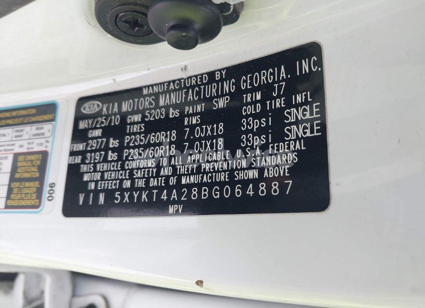 Photo 9 of 2011 Kia Sorento LX V6 (VIN 5XYKT4A28BG064887)