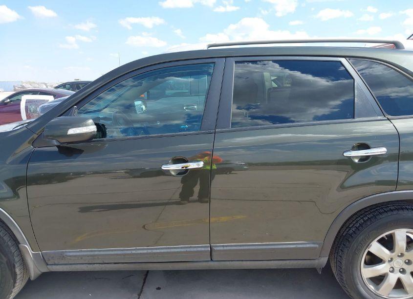 Photo 15 of 2012 Kia Sorento LX V6 (VIN 5XYKT4A28CG195240)