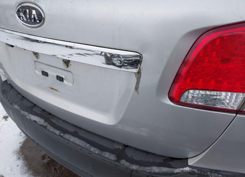 Photo 6 of 2013 Kia Sorento LX V6 (VIN 5XYKT4A28DG391762)