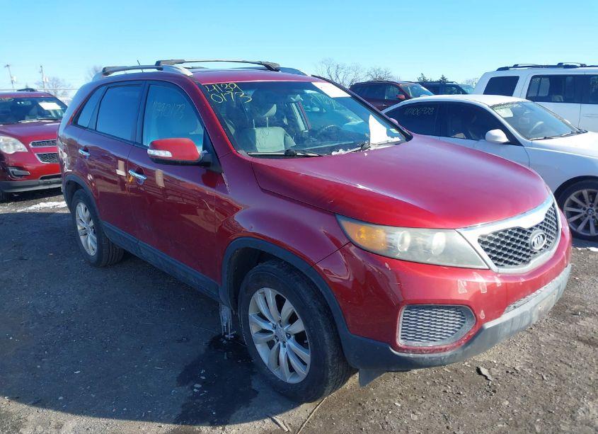 2011 Kia Sorento LX V6 (VIN 5XYKT4A29BG085053) main photo