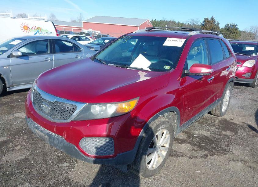 Photo 2 of 2011 Kia Sorento LX V6 (VIN 5XYKT4A29BG085053)