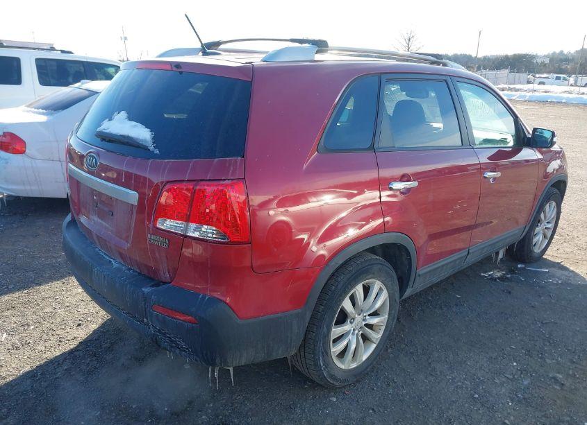 Photo 4 of 2011 Kia Sorento LX V6 (VIN 5XYKT4A29BG085053)