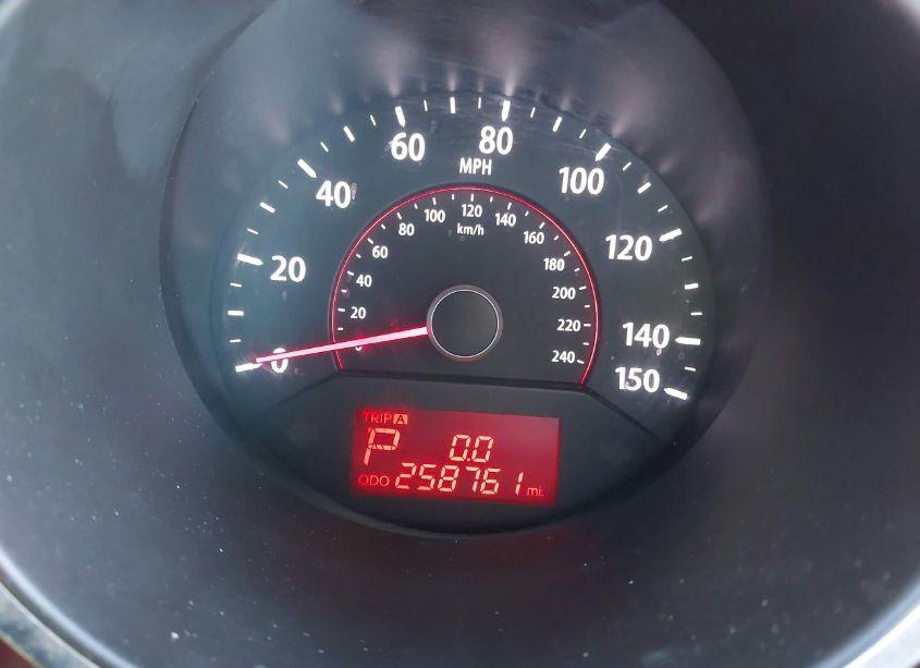 Photo 7 of 2011 Kia Sorento LX V6 (VIN 5XYKT4A29BG085053)