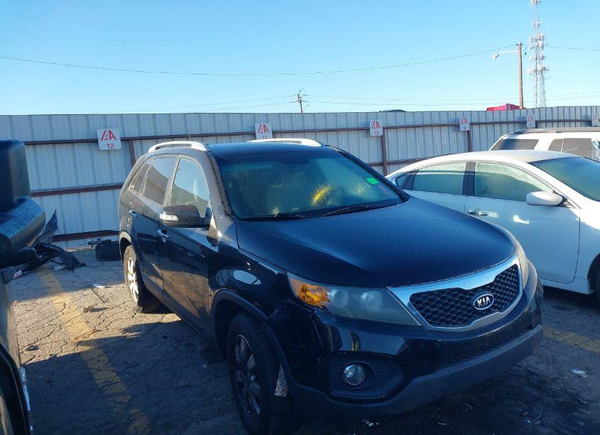 2012 Kia Sorento LX V6 (VIN 5XYKT4A29CG189592) main photo