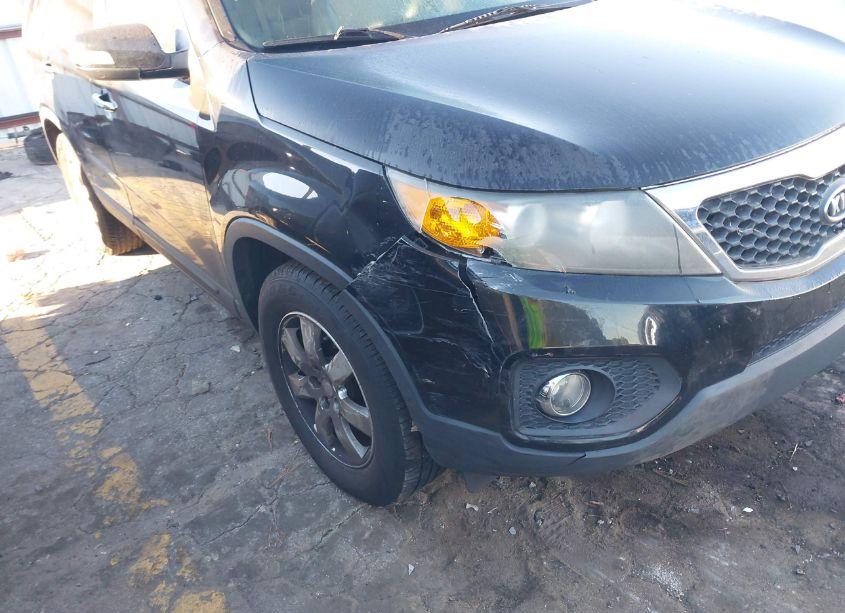 Photo 6 of 2012 Kia Sorento LX V6 (VIN 5XYKT4A29CG189592)