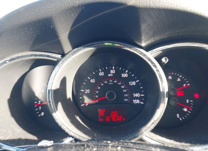 Photo 7 of 2012 Kia Sorento LX V6 (VIN 5XYKT4A29CG189592)