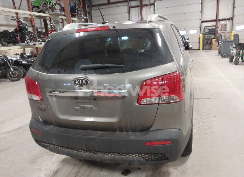 Photo 16 of 2011 Kia Sorento LX V6 (VIN 5XYKT4A2XBG113975)