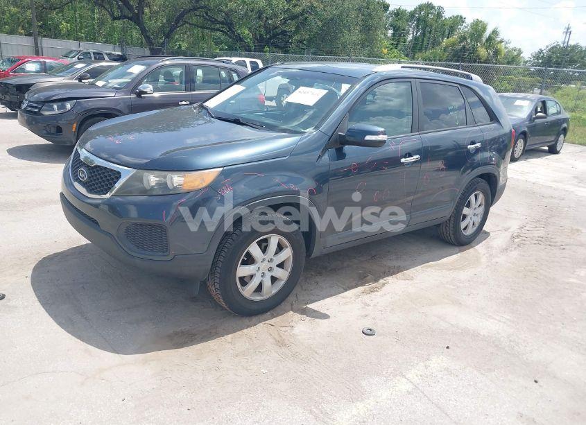 Photo 2 of 2011 Kia Sorento LX V6 (VIN 5XYKT4A2XBG116603)