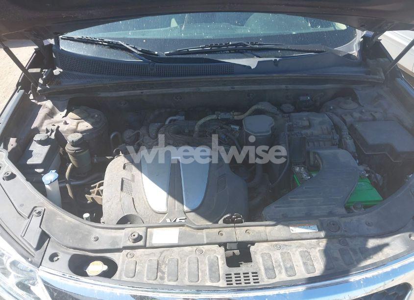 Photo 10 of 2011 Kia Sorento LX V6 (VIN 5XYKT4A2XBG125303)